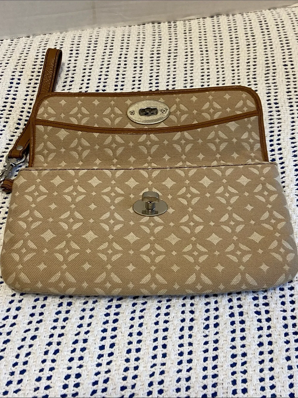 Fossil Marlow Signature wristlet jacquard canvas signature diamond pattern